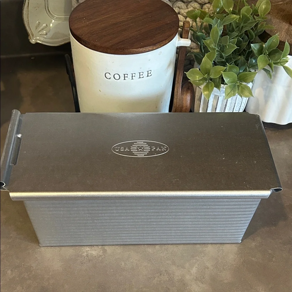 Metal Pullman Loaf Pan with Sliding Lid - Silver